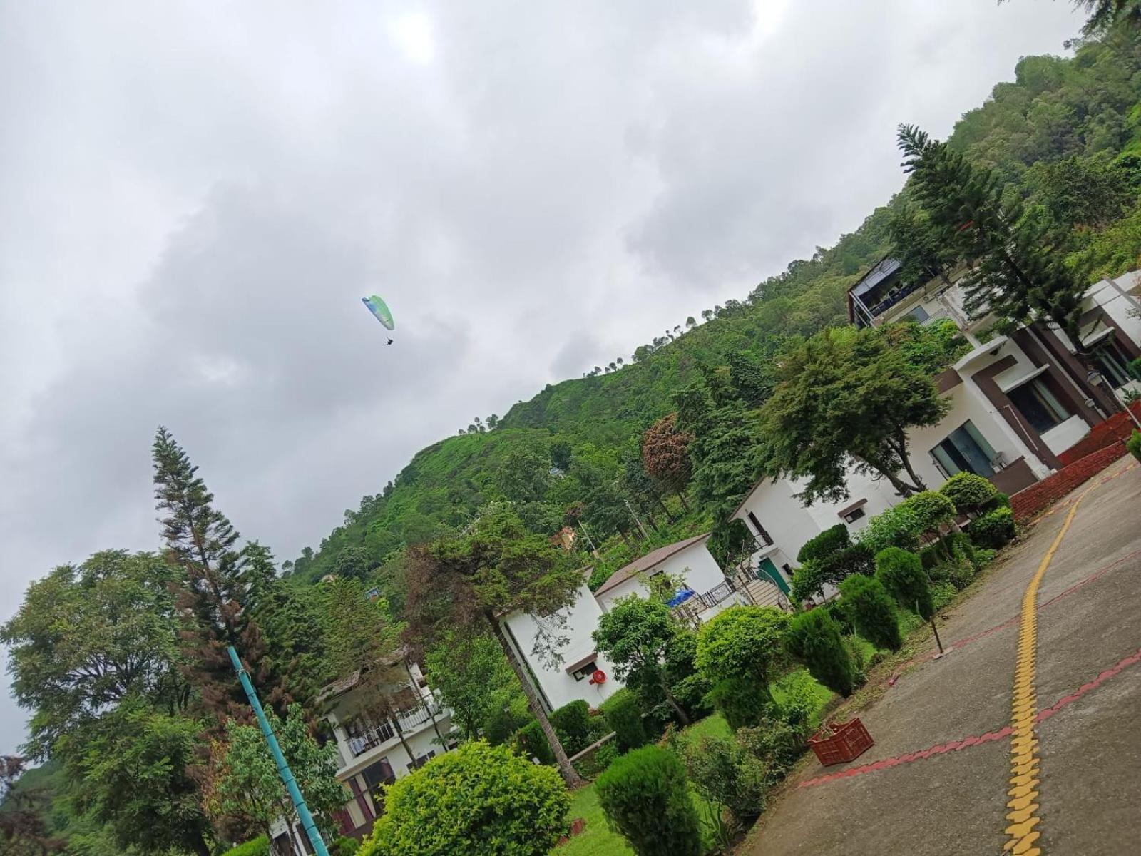 Shikha Resort Ewentbliz Bhīm Tāl 외부 사진