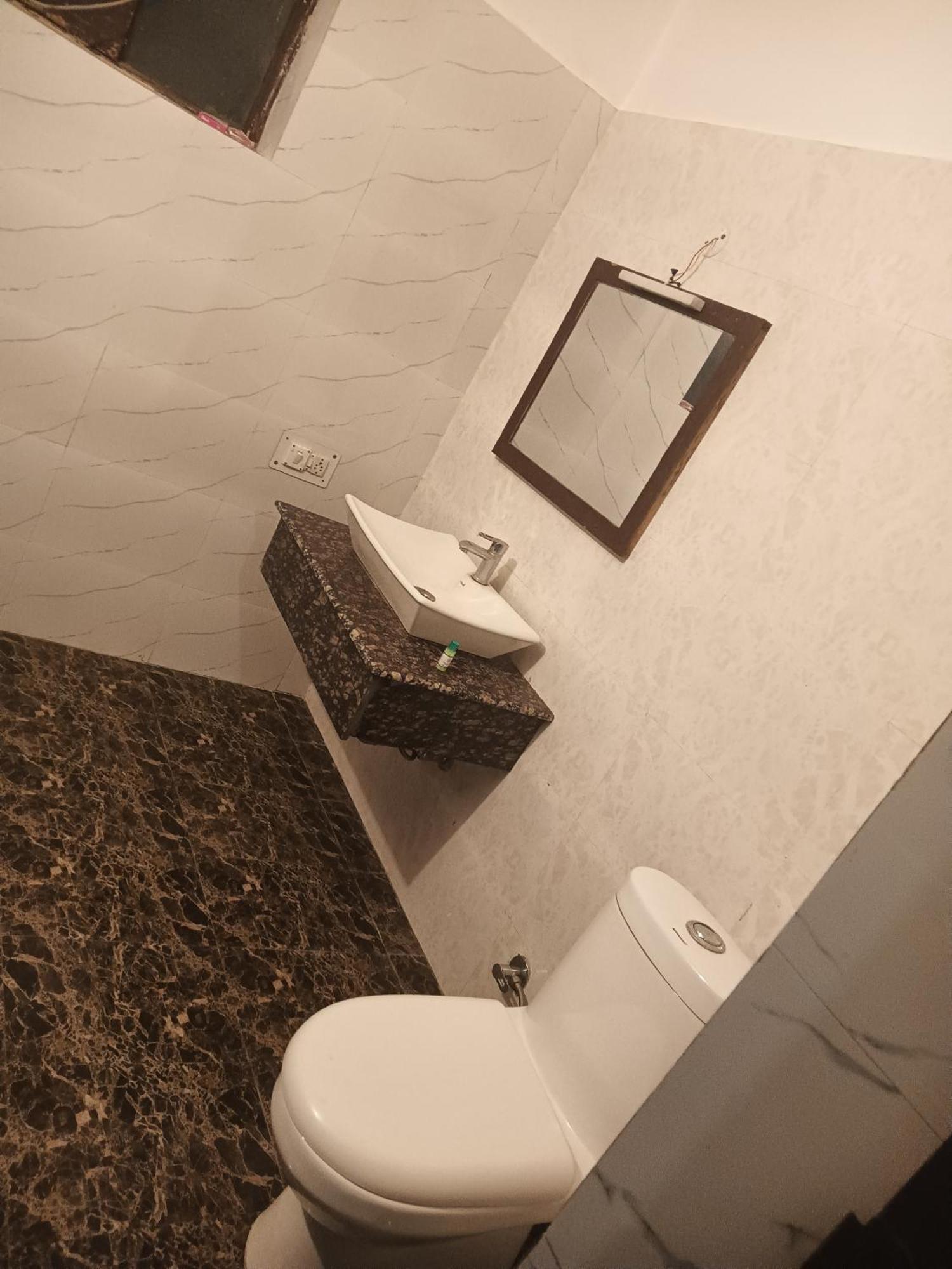 Shikha Resort Ewentbliz Bhīm Tāl 외부 사진